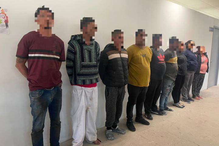En operativo interinstitucional, SSP brinda apoyo a FGE para detener a 9 presuntos implicados en homicidio en Uruapan