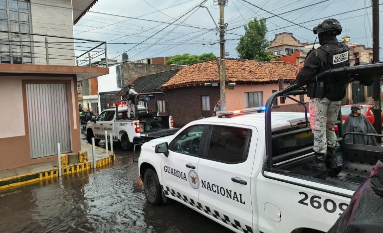 Hombre es asesinado a balazos en un domicilio, a unos metros de la Presidencia Municipal de Uruapan
