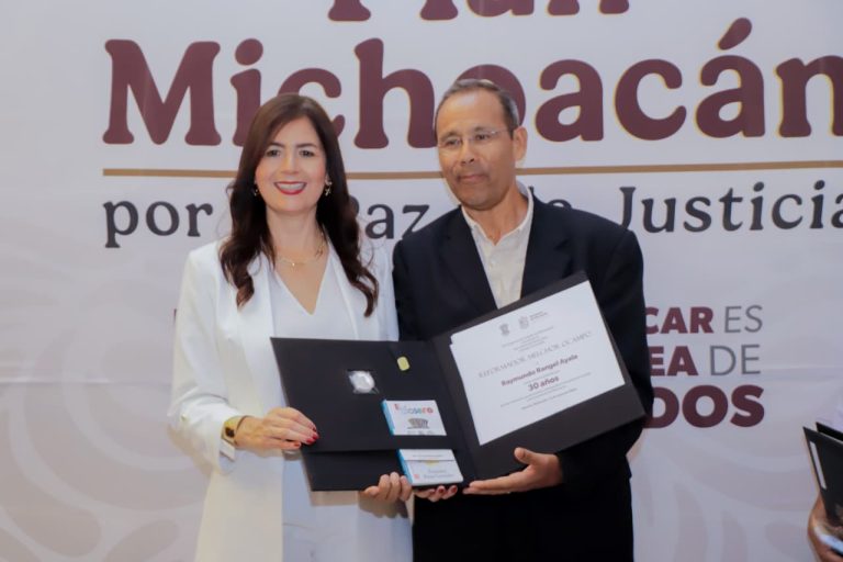 Michoacán es mejor gracias a sus docentes: Gabriela Molina