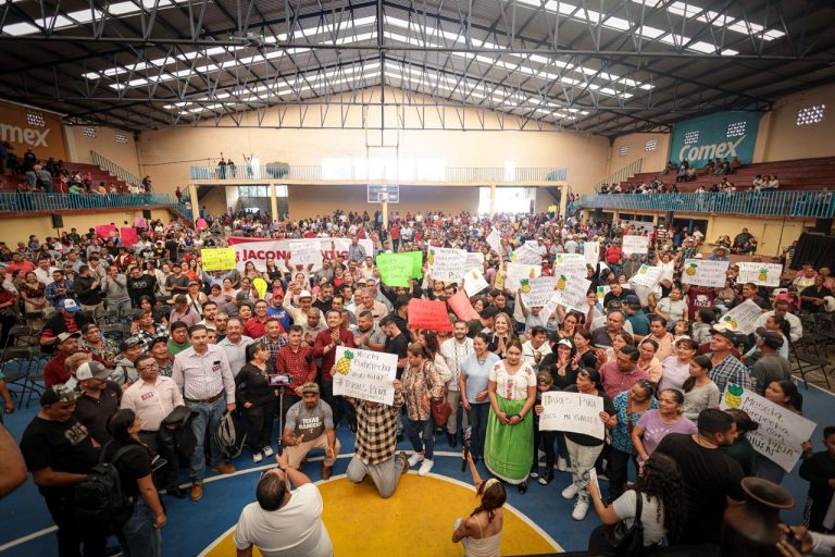 Ante más de 4 mil personas en Zacapu, Carlos Torres Piña llama a defender la soberanía nacional y el campo