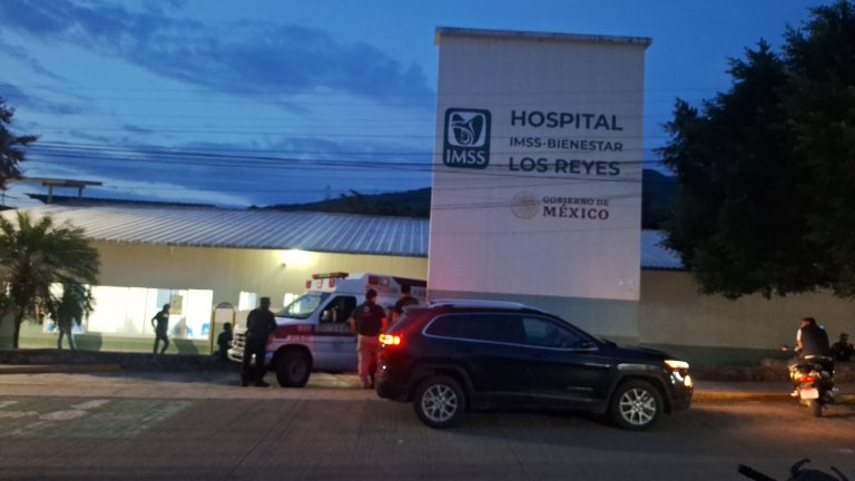 Joven muere en ambulancia tras choque de motocicletas, en Los Reyes