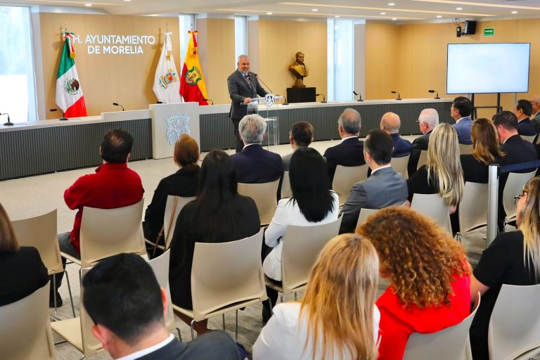 A 25 años de su rescate, el Centro Histórico de Morelia impulsa el empleo, la economía y el turismo: Bedolla