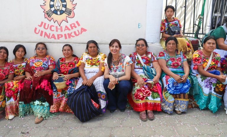 La transformación se construye con los pueblos indígenas: Gaby Molina