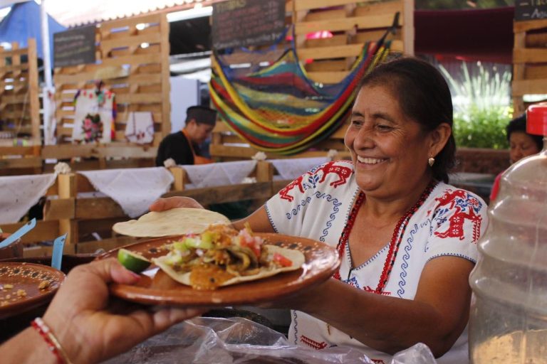 Tus compras en el Jalo Futbolero te llevan a los conciertos del Palacio del Arte
