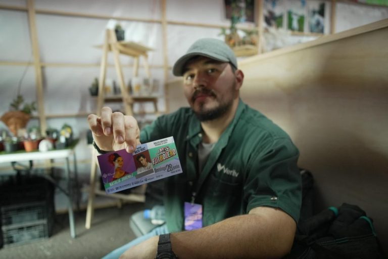 Compra en el Pabellón de Productores y disfruta de los conciertos del Jalo Futbolero