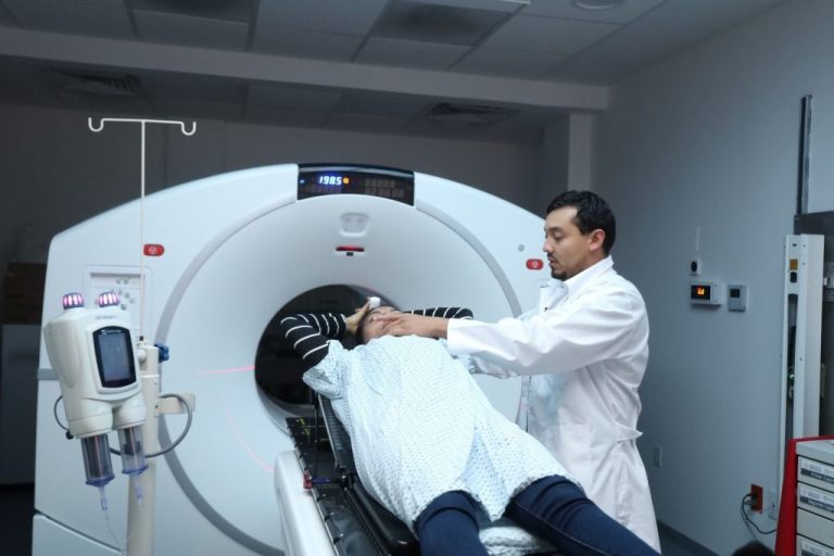 Michoacán consolida reducción en abandono de tratamientos de cáncer