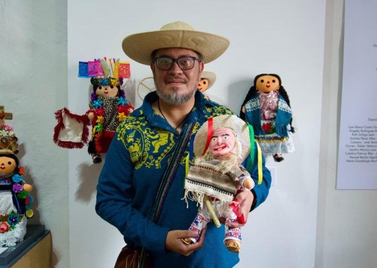 Secum inaugura muestra de muñecas Lelé inspiradas en las tradiciones de Michoacán