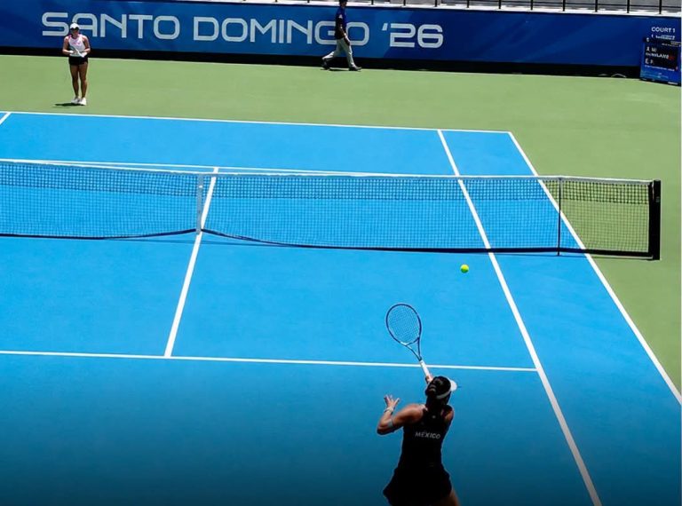 Julia García arrasa en tenis