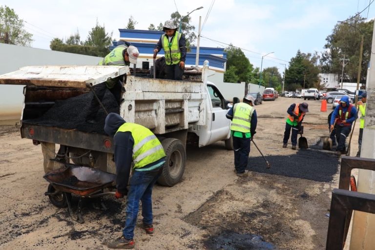Atiende Gobierno de Morelia vialidades de la colonia Sentimientos de la Nación
