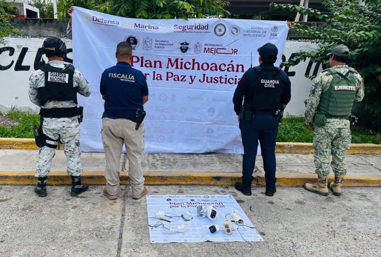 Desarticula FGE red de vigilancia ilegal en Apatzingán; aseguran 5 cámaras “parásitas”