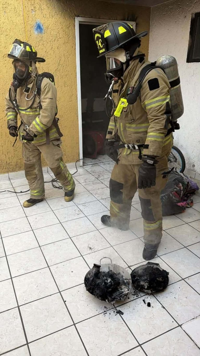 Se registra incendio en domicilio de la colonia Agustín Arriaga Rivera, en Morelia
