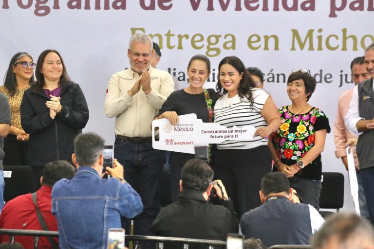 Bedolla y Sheinbaum proyectan histórica entrega de 83 mil viviendas en Michoacán