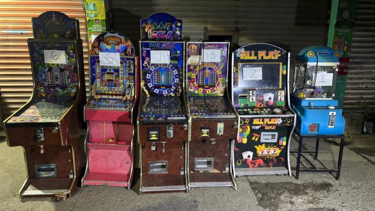 SSP, FGE y Marina aseguran 45 máquinas tragamonedas en Lázaro Cárdenas