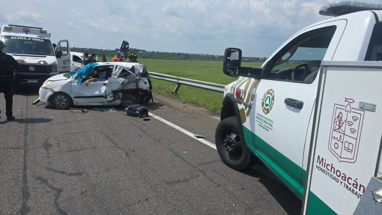 Choque en la autopista Morelia-Salamanca deja un muerto y un lesionado