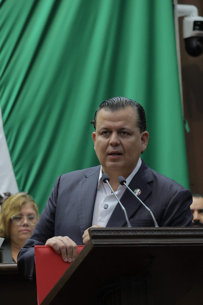En Michoacán el reclutamiento forzado no es un delito; propone Memo Valencia castigarlo con hasta 40 años de prisión