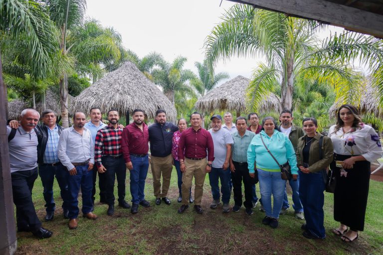 Turismo, el motor económico de Huandacareo: Torres Piña dialoga con sectores productivos para construir agenda regional