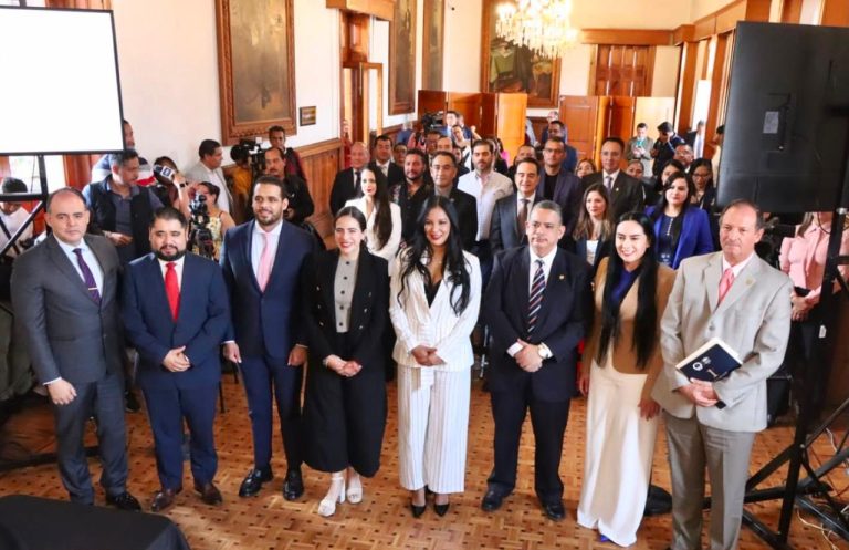 Presenta Fiscalía Anticorrupción su Primer Informe de Resultados y Avances ante el Congreso del Estado