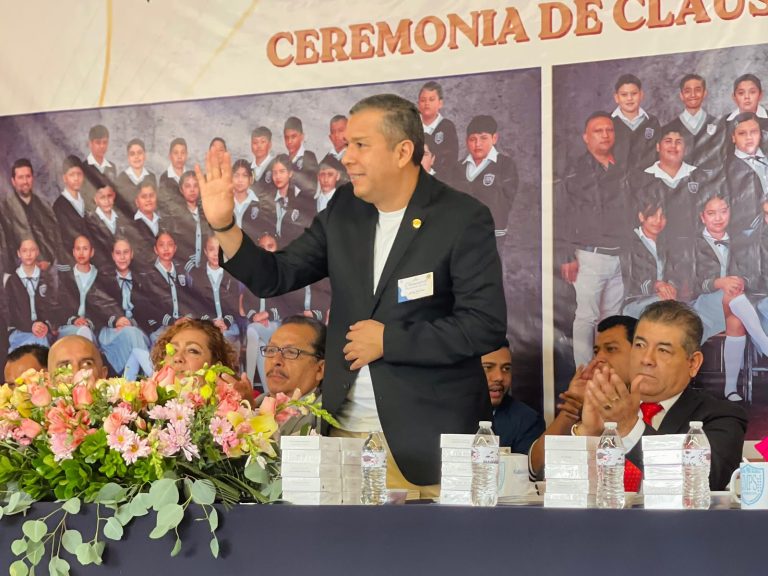 Iniciativa de Juan Carlos Barragán ya es ley, el inglés será obligatorio en educación básica
