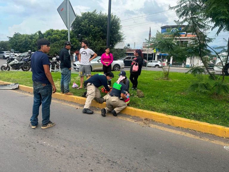 Dos accidentes en distintos puntos de Uruapan dejan 7 lesionados