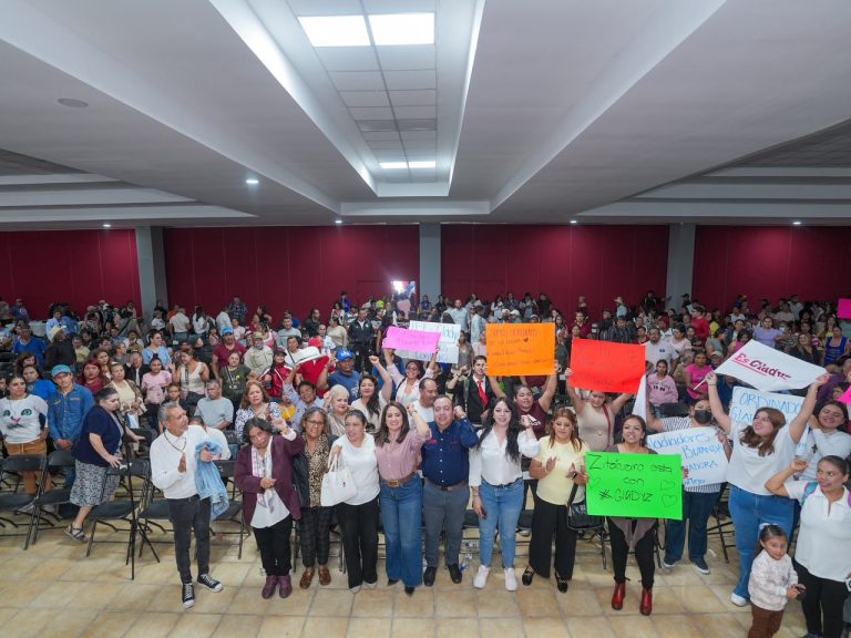 Llamado de Gladyz Butanda por la soberanía resuena ante más de mil personas en Zitácuaro