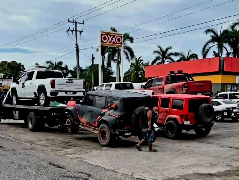 Tres presuntos civiles armados fallecen tras enfrentamiento en la carretera Arteaga-Tumbiscatío