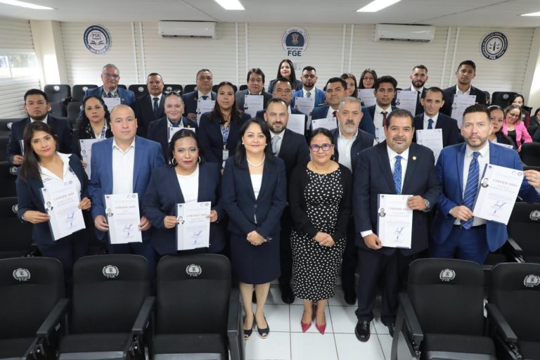 Fortalece FGE atención a víctimas con certificación de 24 facilitadoras y facilitadores en mecanismos alternativos de solución de controversias
