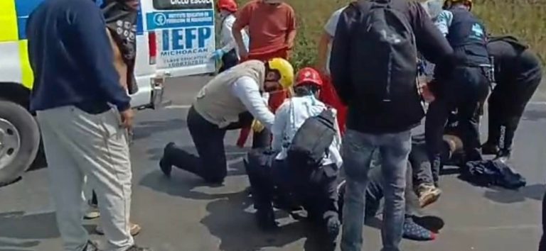 Automovilista atropella a estudiante normalista en la Morelia-Pátzcuaro