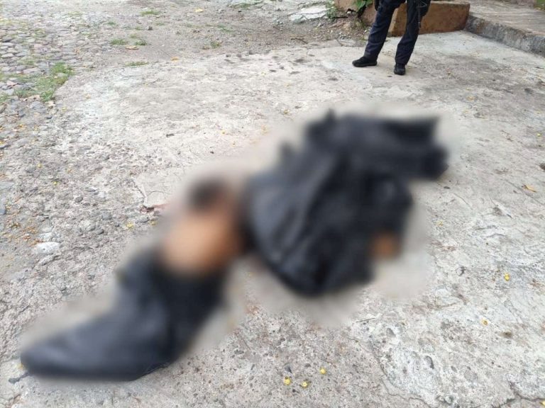 Cuatro víctimas mortales son localizadas en distintos puntos de Apatzingán; tres estaban desmembradas