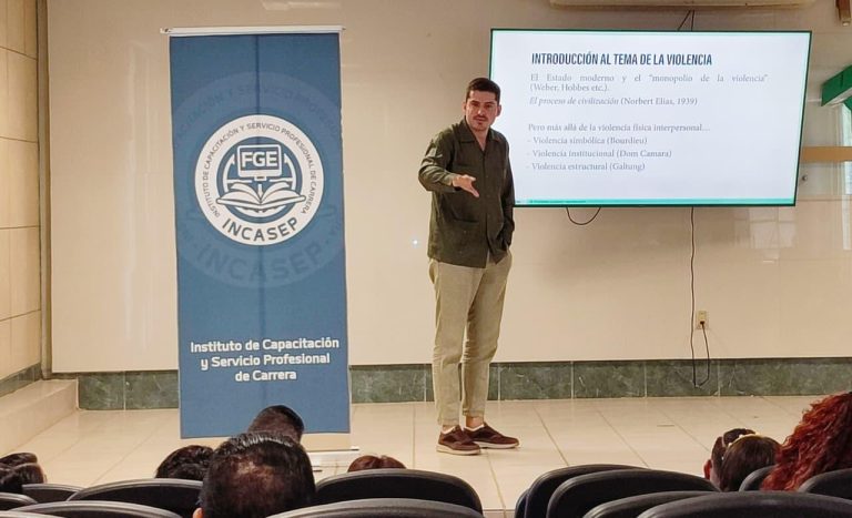Realiza FGE jornada de capacitación en Apatzingán para la atención y prevención de conflictos asociados a la violencia