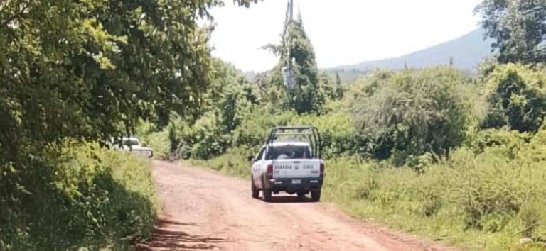 Hallan a hombre sin vida en predio a la orilla del camino a Cuanajillo, Morelia