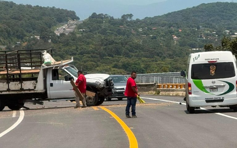 Motociclista fallece tras brutal choque sobre la autopista Siglo XXI