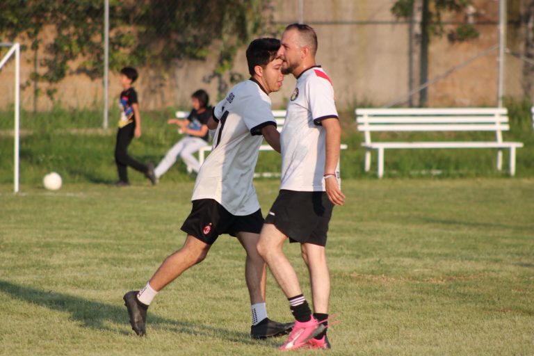 Prensa Amiga remonta y se impone 7-4 a Centros Penitenciarios en vibrante encuentro de futbol