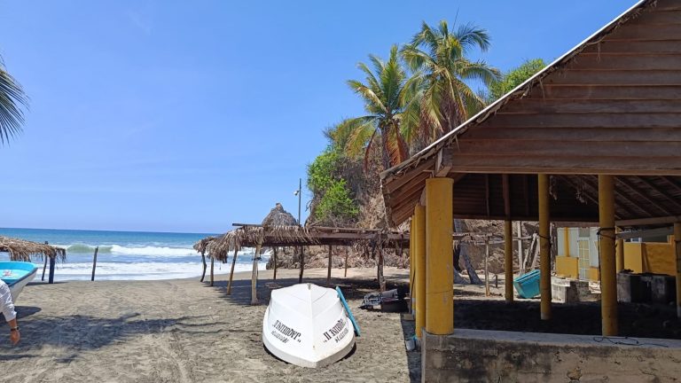 SSM emite recomendaciones para prevenir accidentes en playas de Michoacán