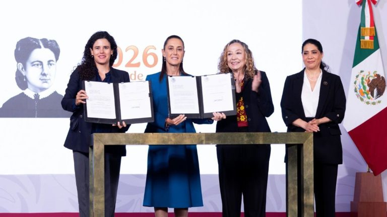 Sheinbaum firma iniciativa de Ley General contra el Feminicidio