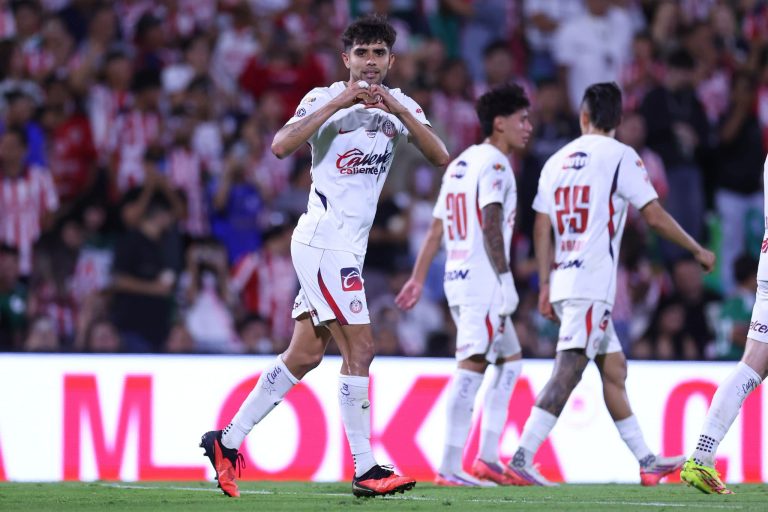 Chivas reencuentra el gol