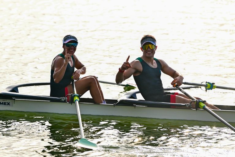 ‎Avanzan a Semifinales del Campeonato Mundial