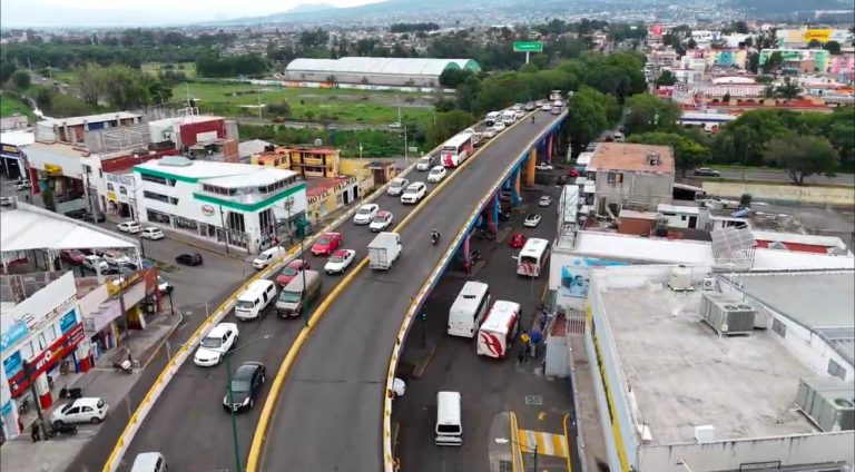 Avanzan obras del Morebús en Tres Puentes con reducción de un carril en el paso superior ferroviario