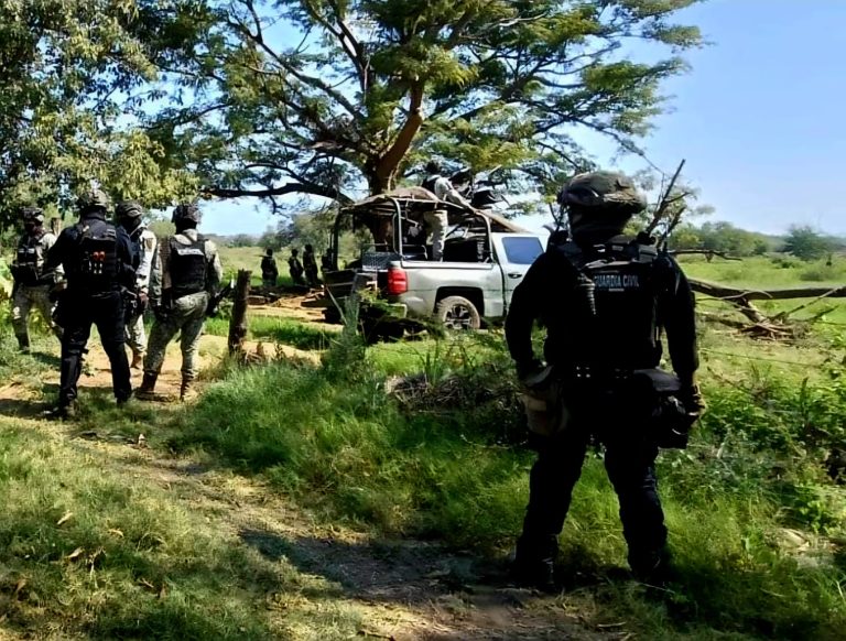 Localizan a un masculino asesinado en terracería de Buenavista