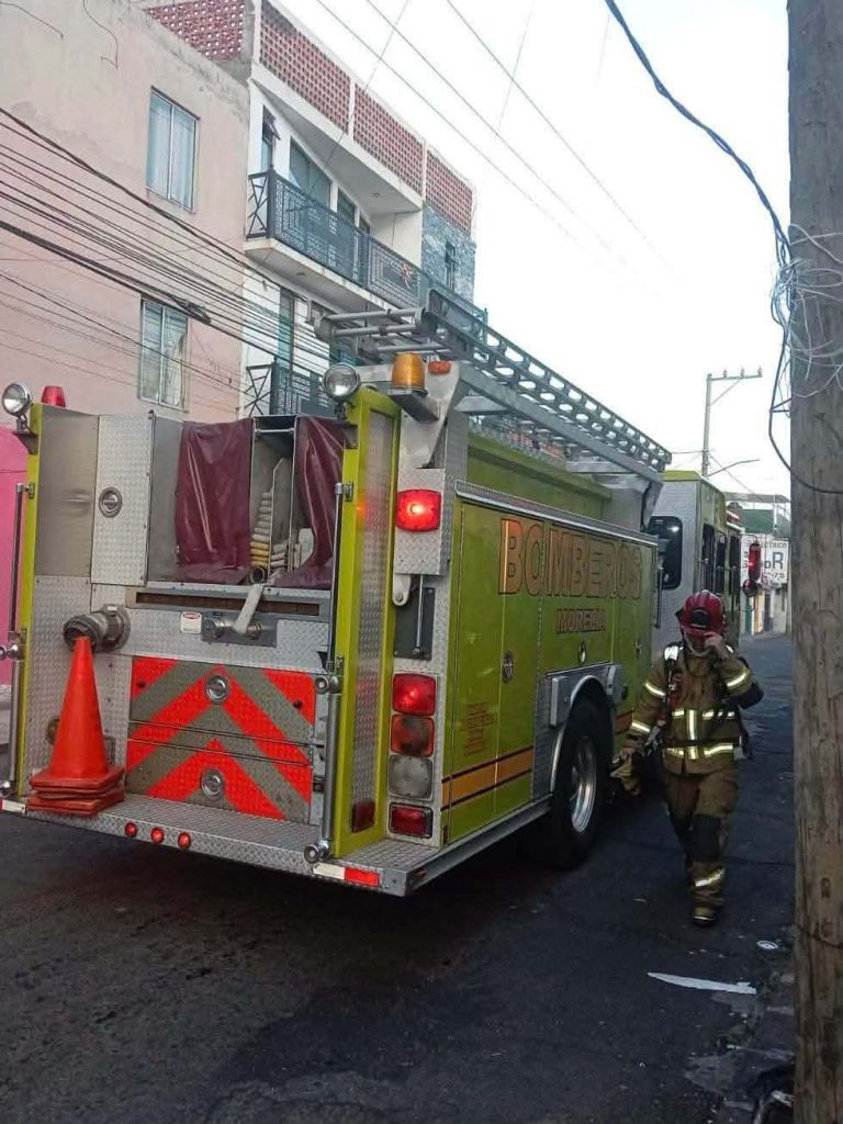 Se registra incendio de domicilio en la colonia Ventura Puente, Morelia