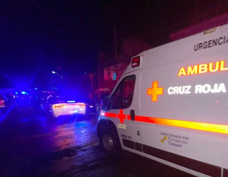 Hombre en aparente estado de ebriedad hiere de un balazo a joven y es detenido, en Morelia