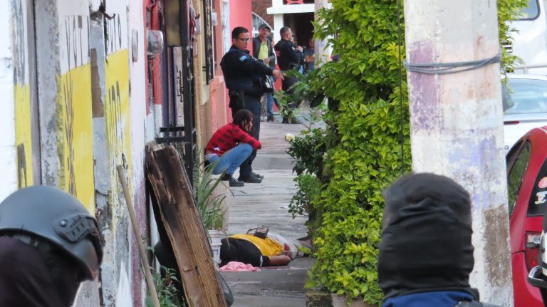 Ejecutan a peaton en la colonia Ramírez de Zamora