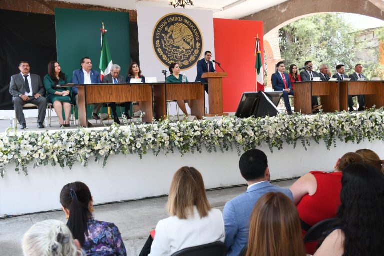 El gobernador quita dinero a los municipios; desde hace nueve meses niega reunirse con alcaldes priistas
