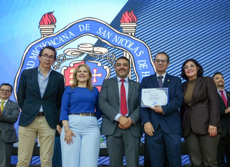 Nicolaitas reciben reconocimiento de Coparmex