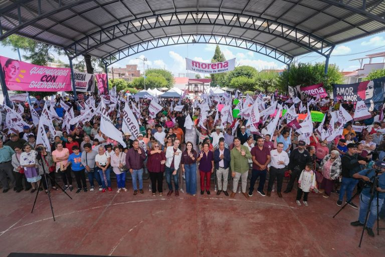 Gladyz Butanda moviliza ejército guinda en Zacapu en defensa de la 4T
