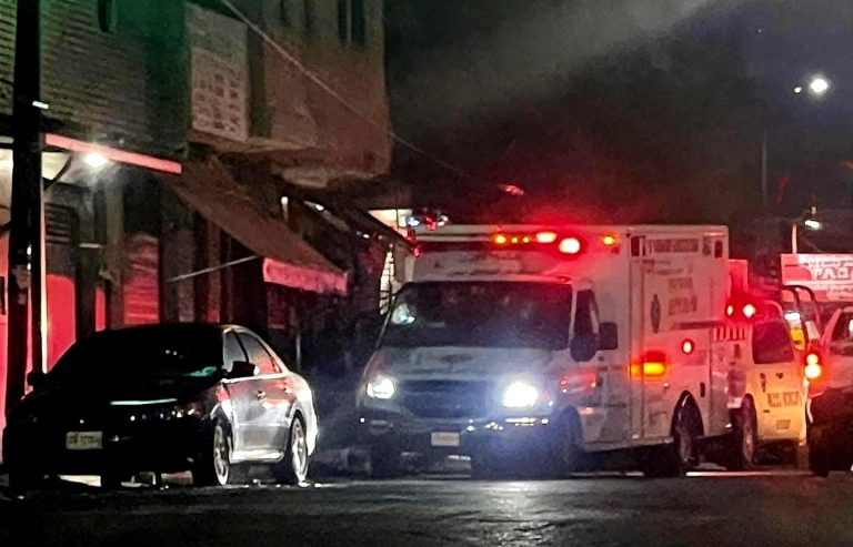 Balean y hieren a un adulto mayor en la colonia Lázaro Cárdenas de Apatzingán