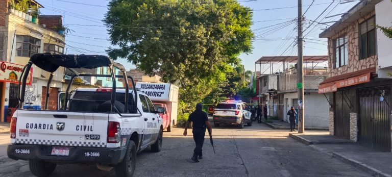 Localizan cadáver embolsado al norte de Morelia