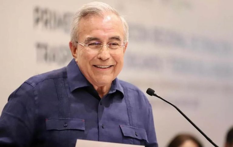 Regresa Rubén Rocha Moya la gubernatura de Sinaloa tras 112 días de licencia