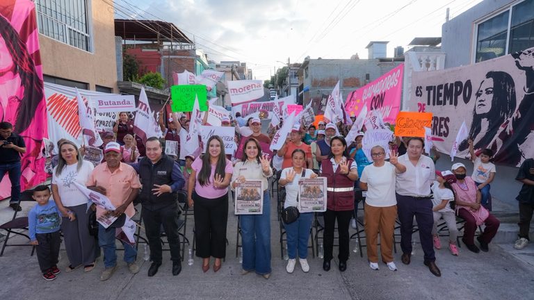 Gladyz Butanda defiende la soberanía nacional desde las calles de Morelia