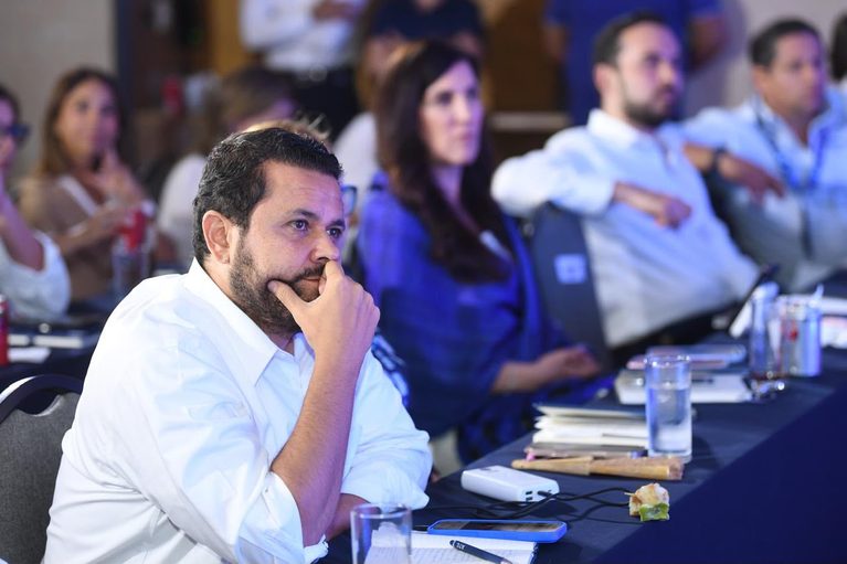 Federación debe trabajar por las familias, no censurar a quienes la cuestionan: Armando Tejeda