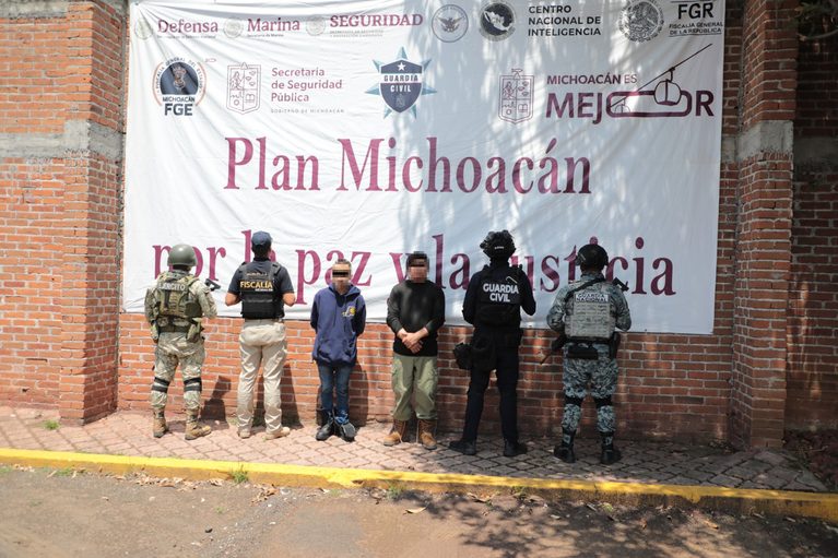 FGE obtiene vinculación a proceso contra cuatro personas por armas y delitos contra la salud en Zinapécuaro
